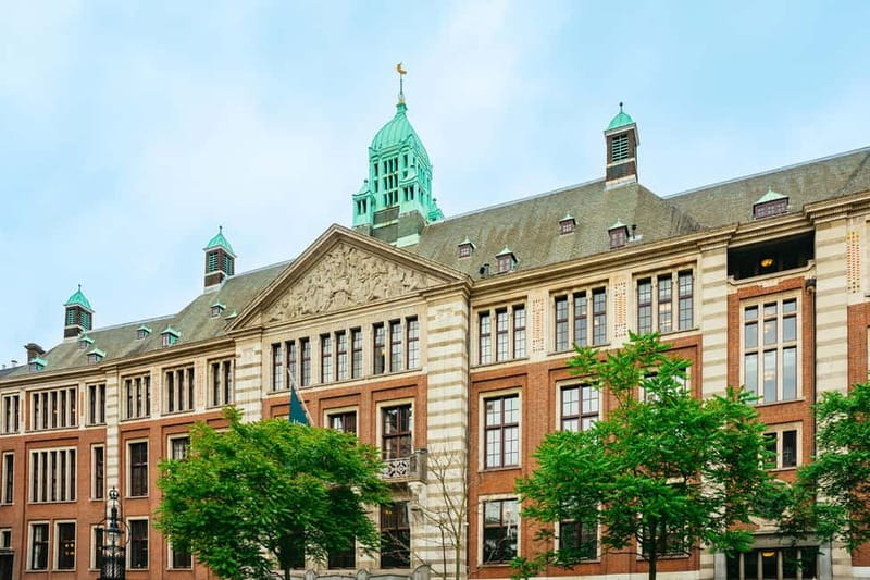 Amsterdam: Guided Cultural Walking Tour - Beurs van Berlage and Magna Plaza: trade, money, and modern crowds