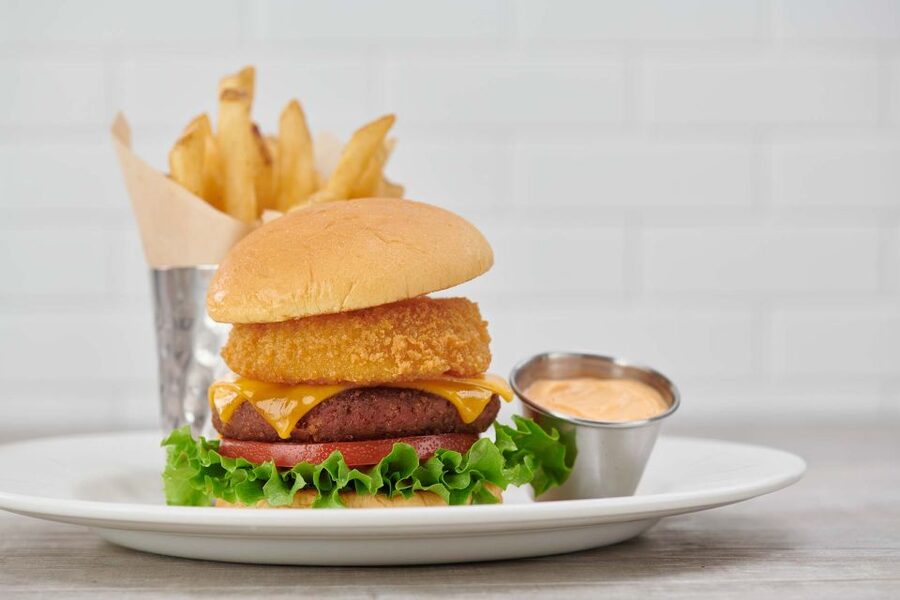 Amsterdam: Hard Rock Cafe Experience - Food Game Plan: Smash Burger, BBQ, Salmon, and the One-Drink Deal