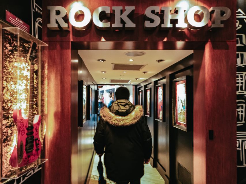 Amsterdam: Hard Rock Cafe Experience - How Priority Seating Really Helps You in Amsterdam