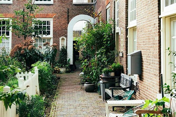 Amsterdam High-End Dutch Food & History Tour - Up to 8 guests - Cheese, Ossenworst, and Speakeasy Pairing: The “High-End Dutch” Part