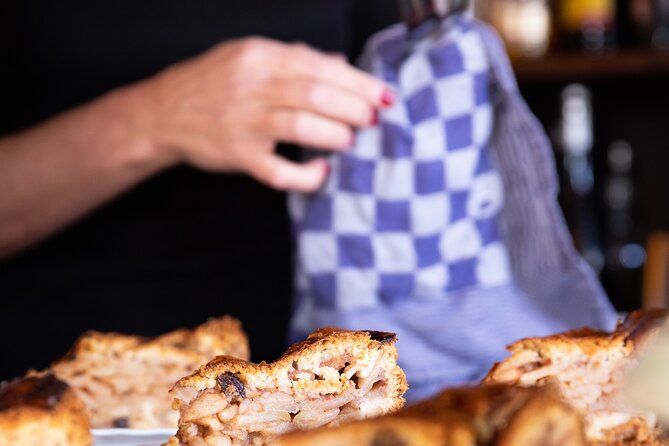 Amsterdam High-End Dutch Food & History Tour - Up to 8 guests - Pacing, Walking, and Getting Comfortable