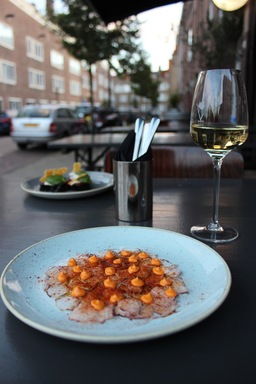 Amsterdam: High Wine at wine bar Paskamer, 3-rounds - What the Three Rounds Actually Means for Your Hunger Level