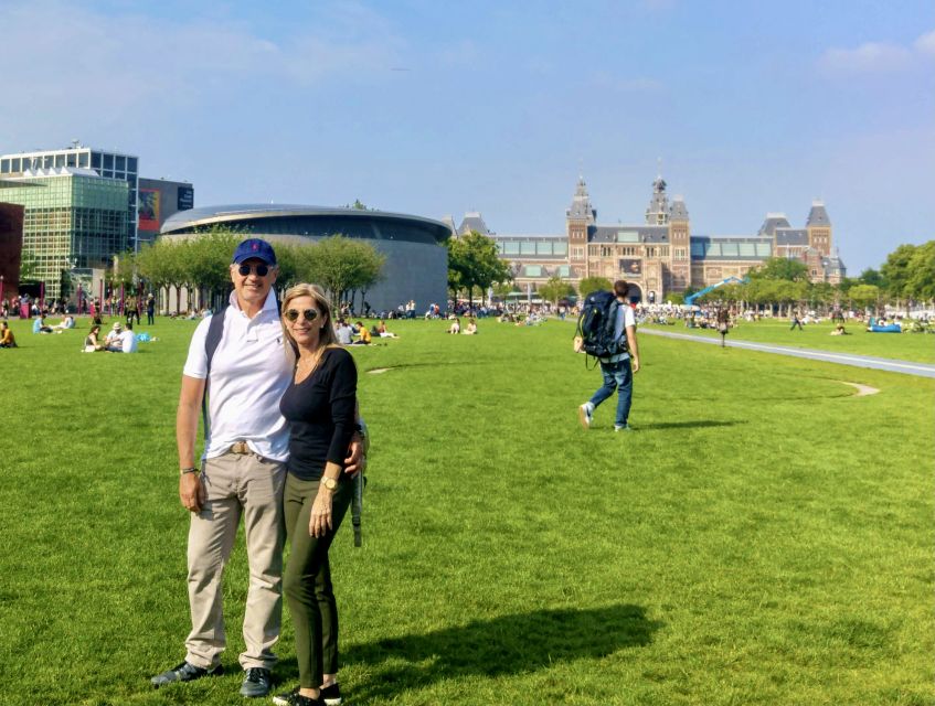 Amsterdam: Highlights & Hidden Gems Private Walking Tour - De 9 Straatjes: the micro-neighborhood that makes Amsterdam feel walkable