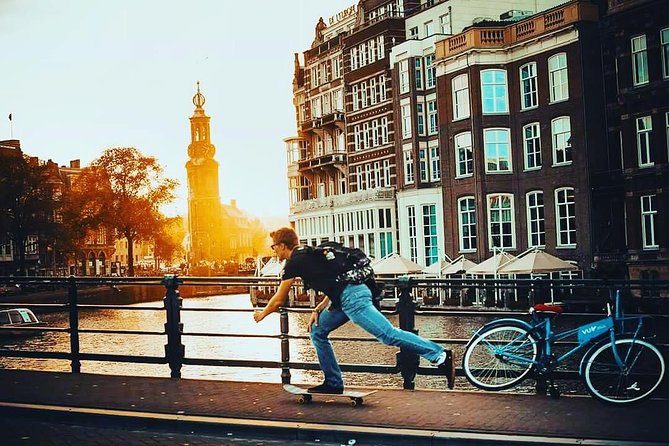 Amsterdam Highlights Walking Tour: Small Group Experience - Starting at WOW Tours: Getting Oriented Near the Center