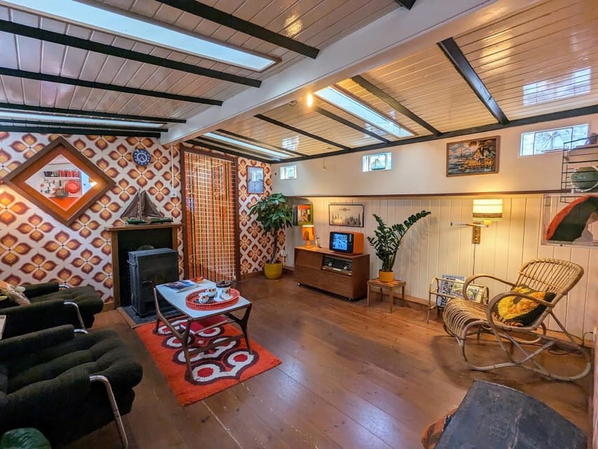 Amsterdam: Houseboat Museum Entry Ticket - The 1970s Interior Feel: Colors, Tight Corners, and Realistic Living