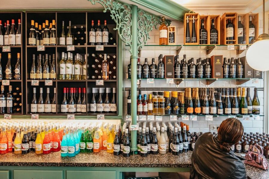 Amsterdam: Jordaan District Local Food Walking Tour - Should you book this Jordaan district local food walking tour?