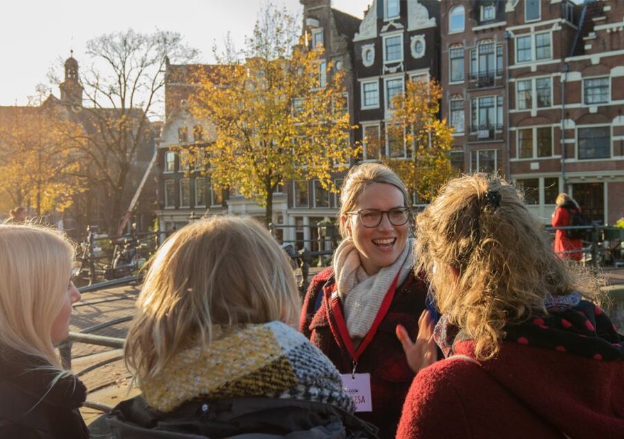 Amsterdam: Jordaan District Tour with a German guide - Jordaan in 90 Minutes: why this walk works