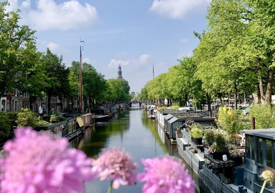 Amsterdam: Jordaan District Tour with a German guide - Passing the Anne Frank story without turning it into a checklist