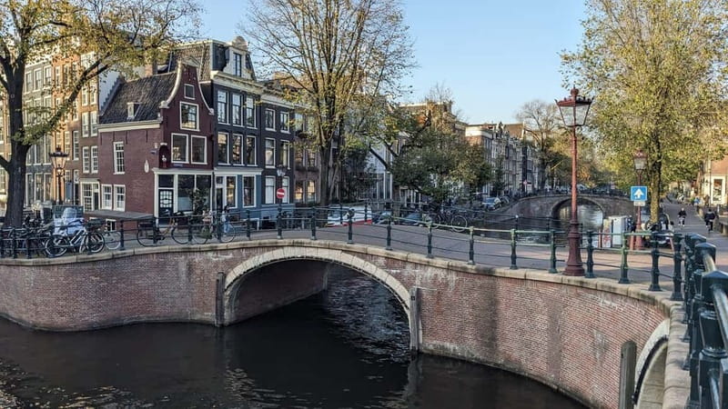 Amsterdam: Layover Flight Private Guided Tour (3h or 5h) - Why an Amsterdam layover tour beats the usual scramble