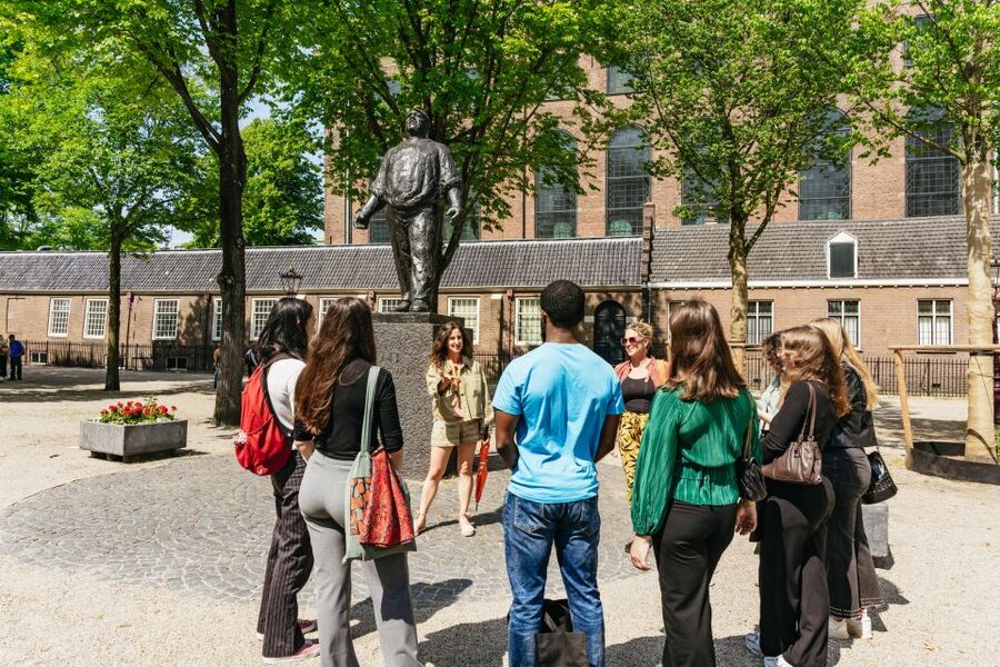 Amsterdam: Life of Anne Frank and World War II Walking Tour - Why this walk works in 2 hours, without feeling rushed
