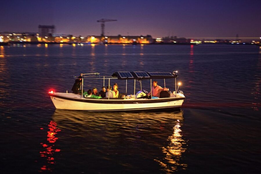 Amsterdam Light Festival Boat Cruise - Timing, Duration, and What to Do Before You Board