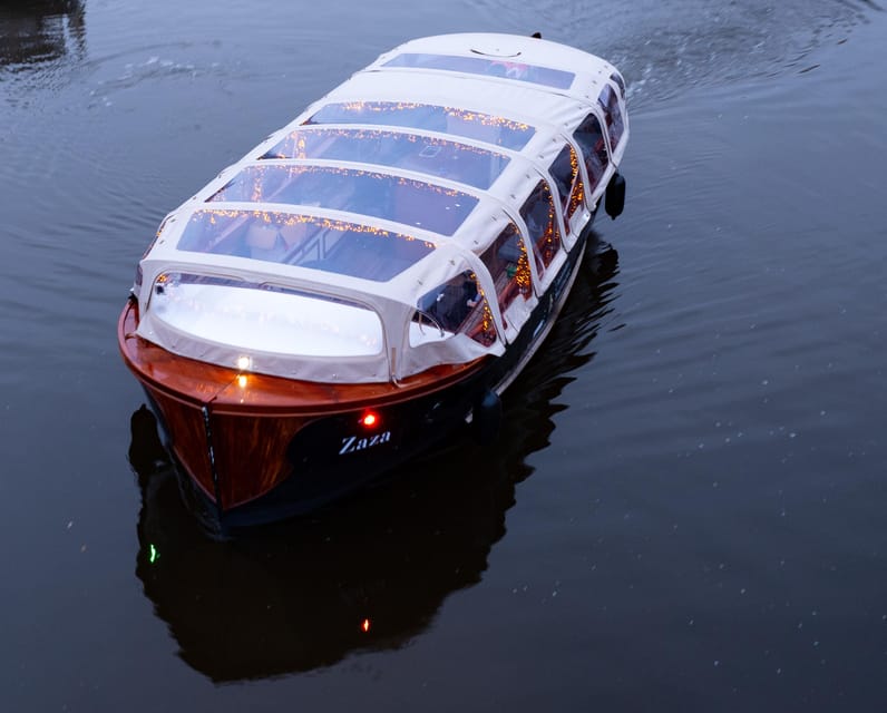 Amsterdam: Light Festival Heated Cruise & Unlimited Drinks! - The heated electric boat, blankets, and what comfort actually means