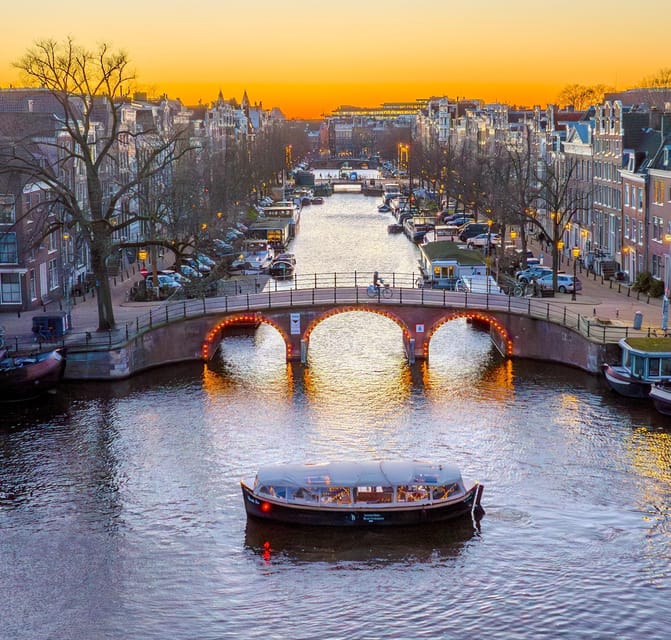 Amsterdam: Light Festival Heated Cruise & Unlimited Drinks! - Price and value for a winter evening activity