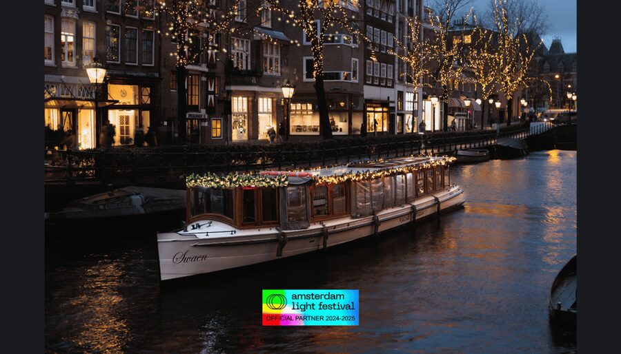 Amsterdam: Light Festival Heated Cruise w/ Drinks & Snacks - Who Should Book This Amsterdam Light Festival Heated Cruise?