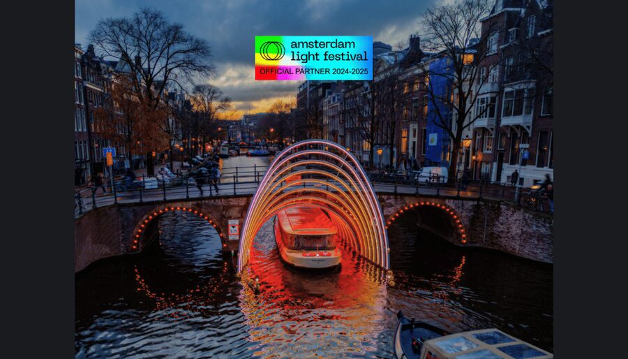 Amsterdam: Light Festival Heated Cruise w/ Drinks & Snacks - The Live Guides: What You Gain When Someone Explains the Art