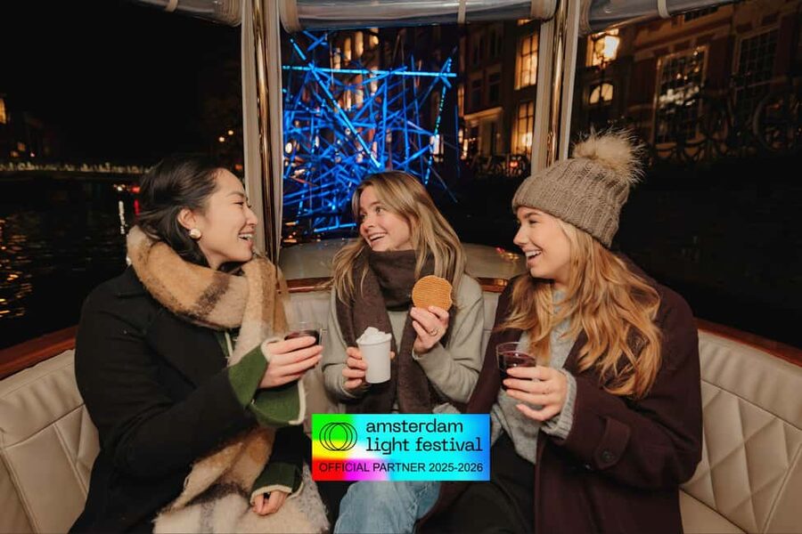 Amsterdam: Light Festival Heated Cruise with Drinks Option - Why a heated canal cruise makes the Amsterdam Light Festival easier
