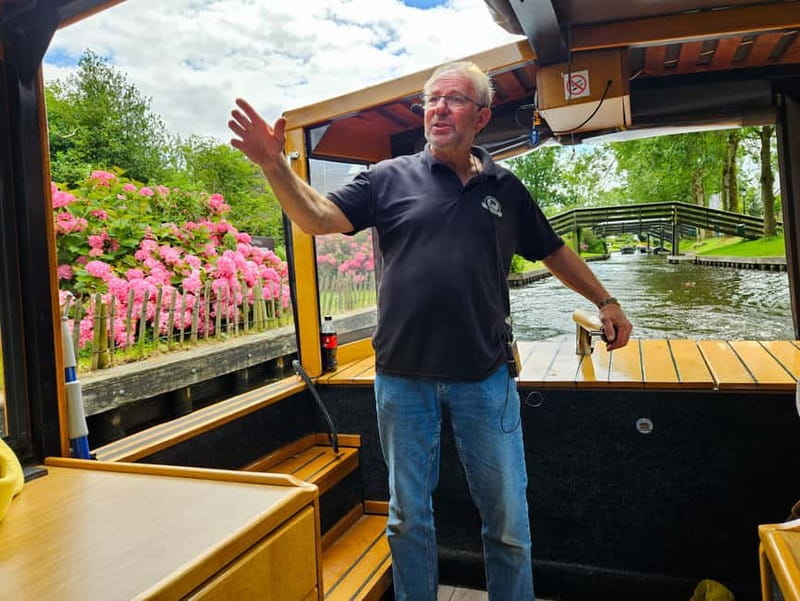 Amsterdam: Live GuideD Giethoorn Boat Tour & Cheese Platter - Why Giethoorn Feels Like the Venice of the Netherlands