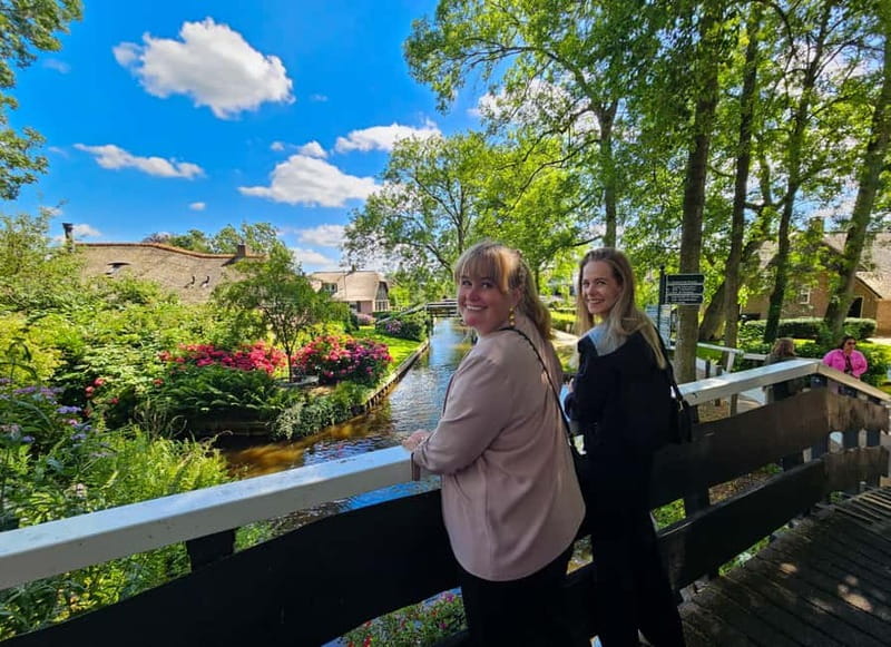 Amsterdam: Live GuideD Giethoorn Boat Tour & Cheese Platter - The Giethoorn Canal Cruise: Live Commentary Plus Cheese
