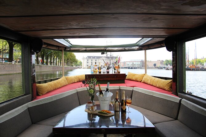 Amsterdam: Luxury Boat Cruise Unlimited Cocktails, Beers & Wines - Price and value: what you get for about $34.18