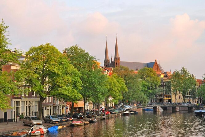 Amsterdam Luxury Canal Cruise + Unlimited Drinks & Bites option - Key highlights that matter in real life