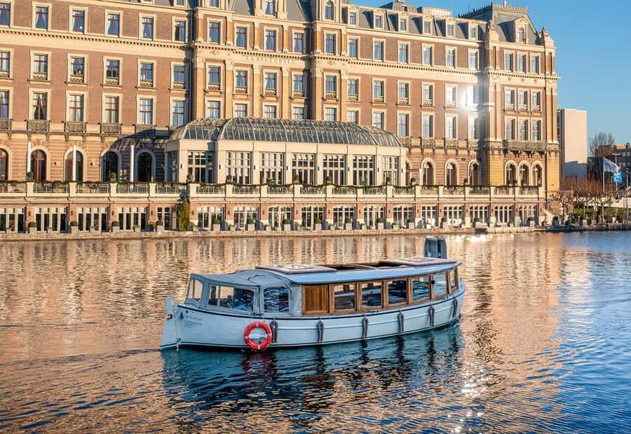 Amsterdam: Luxury Canal Cruise with Optional Snacks & Drinks - Drinks, snacks, blankets, and the onboard basics that save your trip