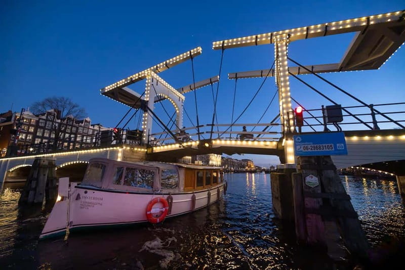 Amsterdam: Luxury Canal Cruise with Optional Snacks & Drinks - Who should choose this cruise, and who should skip it