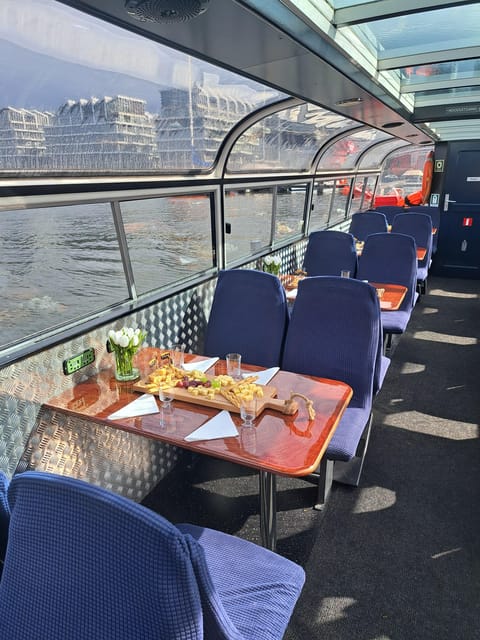 Amsterdam: Luxury Cheese & Wine Canal Cruise - A 1-Hour Canal Tasting in Amsterdam