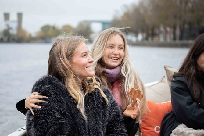 Amsterdam: Luxury Saloon Boat Cruise with Cocktails & Waffle - The Route You’ll Follow: Magere Brug, the Amstel, and “Why This Looks Like That”