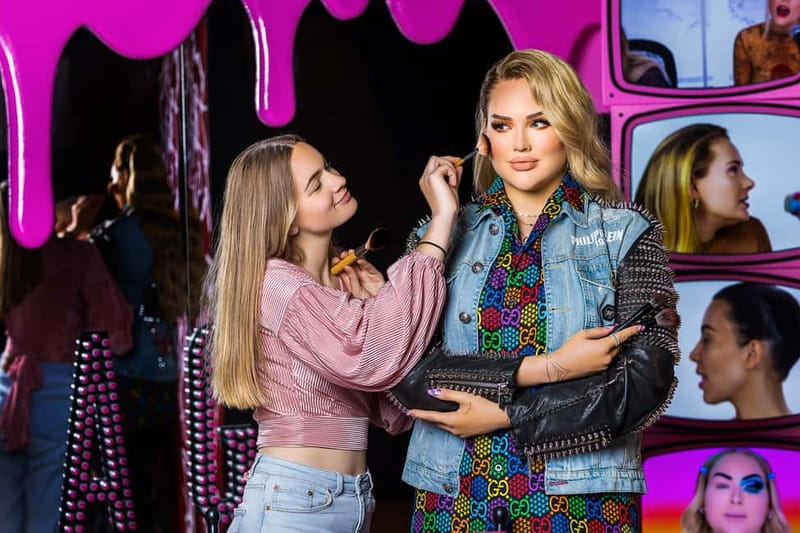 Amsterdam: Madame Tussauds Ticket - Inside the Museum: How the Galleries Keep You Moving