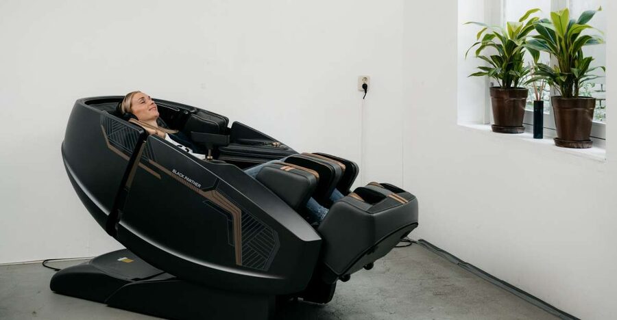 Amsterdam: Massage Session - Inside the Relaxation Capsule: The Massage Chair Plus 8D Audio