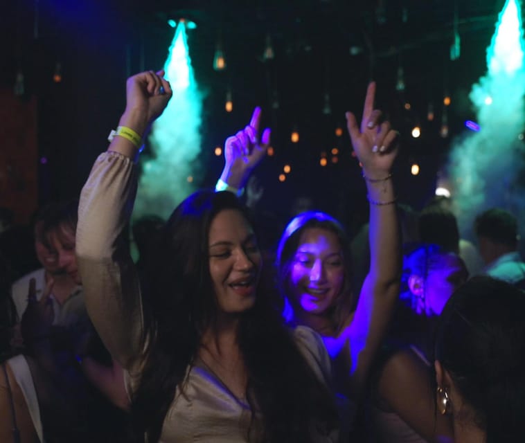 Amsterdam: Nightlife Scene 1, 2, or 3-7 Day Ticket - Mapping your route through 20+ included clubs and bars