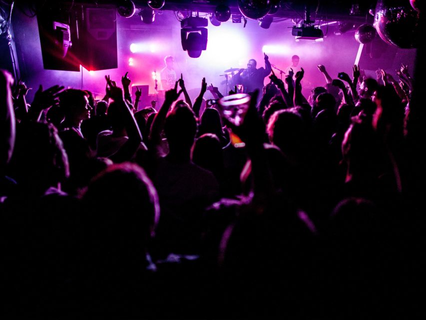 Amsterdam: Nightlife Ticket with Champagne and Cruise - Using the E-Ticket Without Getting Stuck in the Choices