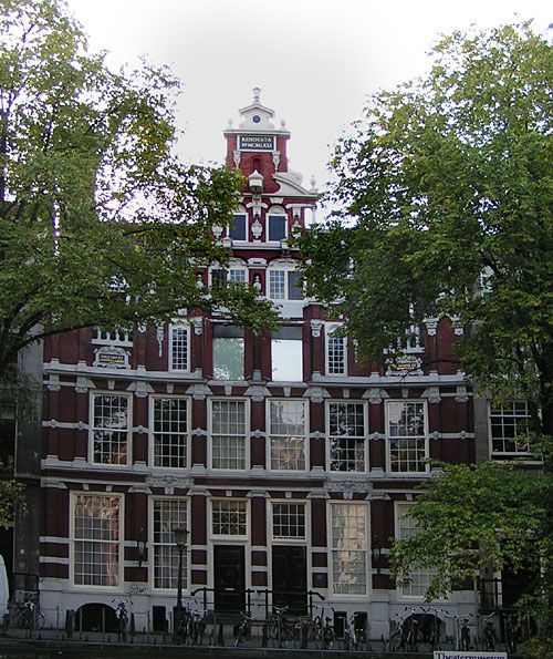 Amsterdam Old City Private Walking Tour - Chinatown and Nieuwmarkt: the city’s layered present over older streets
