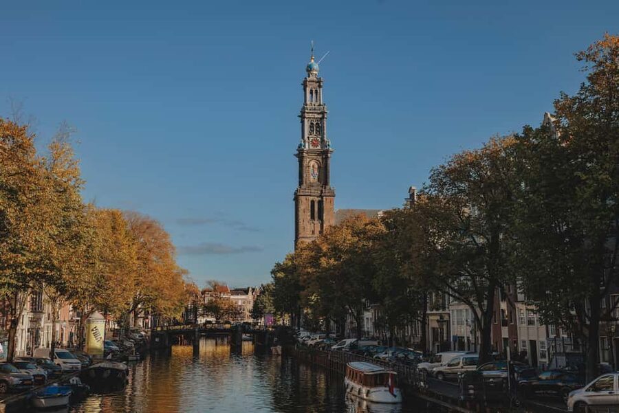 Amsterdam: Open Boat Cruise option Unlimited Drinks & Bite - Guides, Skippers, and the Humor Factor That Makes It Memorable