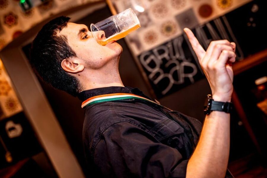 Amsterdam: Original Pub Crawl Party with VIP Entrance - Key highlights you’ll actually feel at night