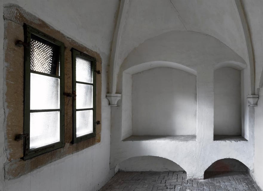 Amsterdam: Oude Kerk Entry Ticket - Timing, walking flow, and when a tower view might appear
