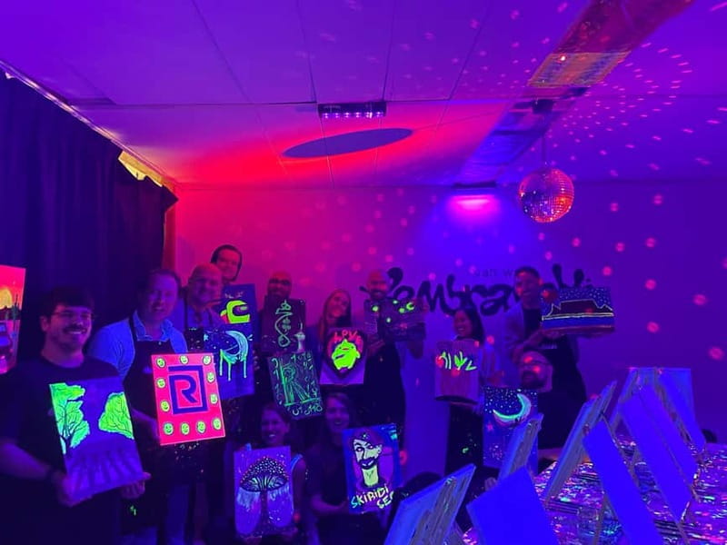 Amsterdam: Paint and Sip in the Dark at Rembrandt van Wine - The small group size changes everything