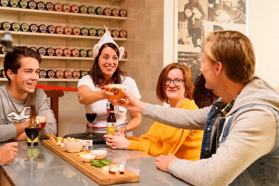 Amsterdam: Premium Henri Willig Cheese Tasting Experience - Stairs, pacing, and practical tips for your time in the city