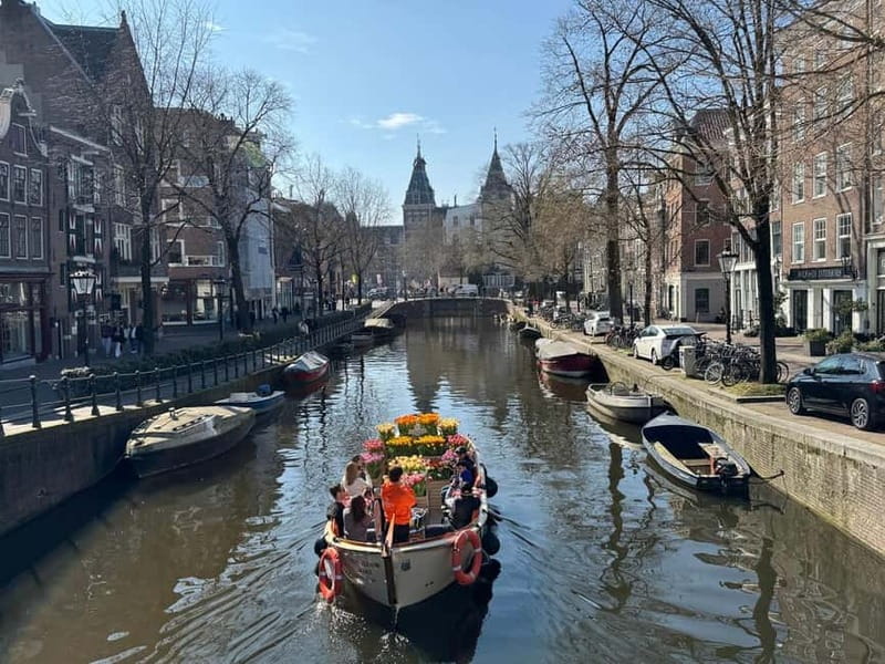 Amsterdam: Premium Tulip Boat Canal Tour - Golden Bend and Grand Canal Houses: What You’ll See From the Water
