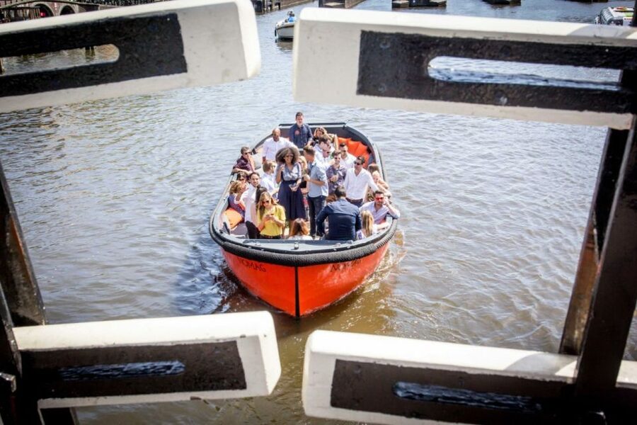 Amsterdam: Private Cruise with Drinks & Optional Snacks - Who This Cruise Fits Best, and Who Might Want to Skip It