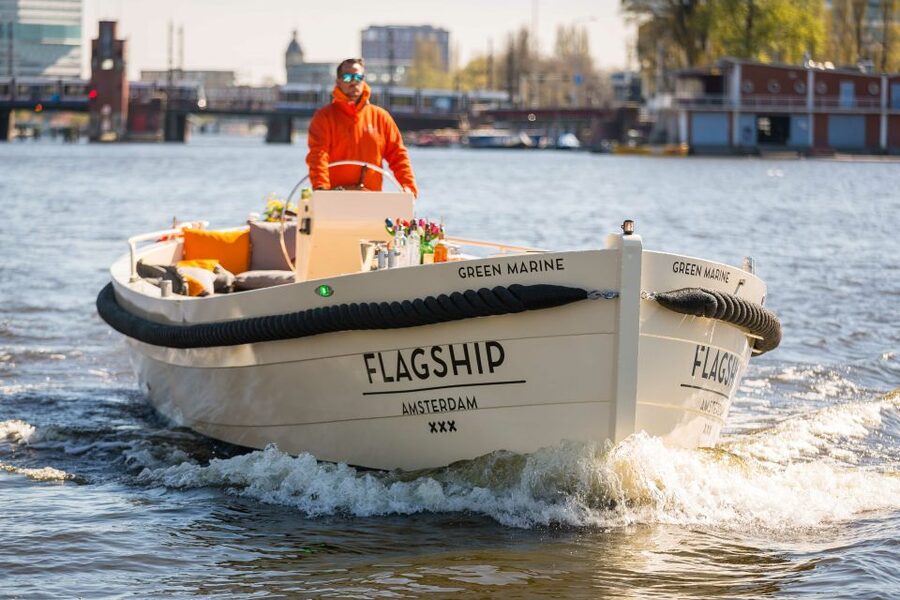 Amsterdam: Private Cruise with Drinks & Optional Snacks - The Open Boat Ride: What 90 Minutes vs 2 Hours Gives You