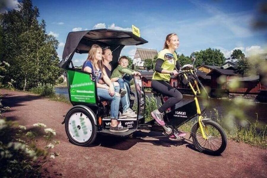 Amsterdam: Private Guided City Tour by Pedicab - Why Amsterdam Fits a Pedicab So Well