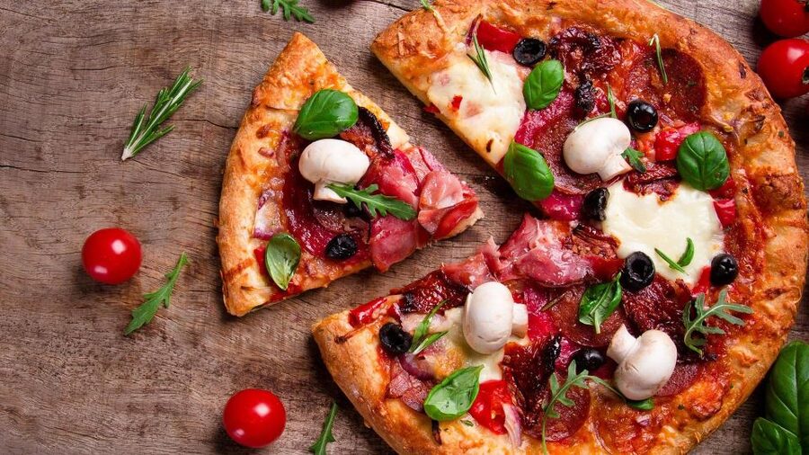 Amsterdam: Private Luxury Cruise with Pizza and Drinks - Key highlights to know before you go