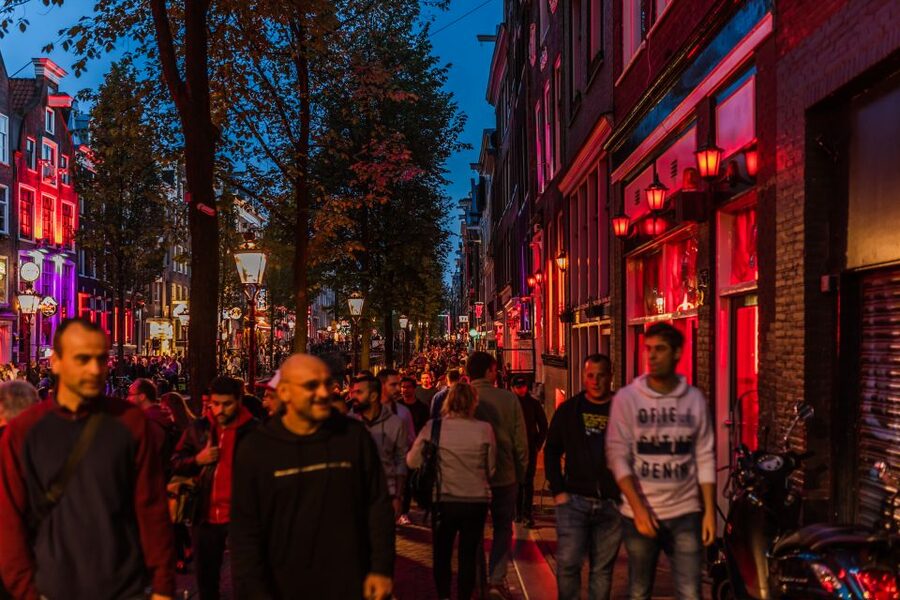 Amsterdam: Private Night Tour of Speakeasies and Bars - Your Guide Match: How Anna-Style Hosting Changes the Feel