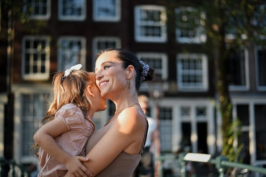 Amsterdam: Private Photoshoot in iconic locations - Key things to know before you book