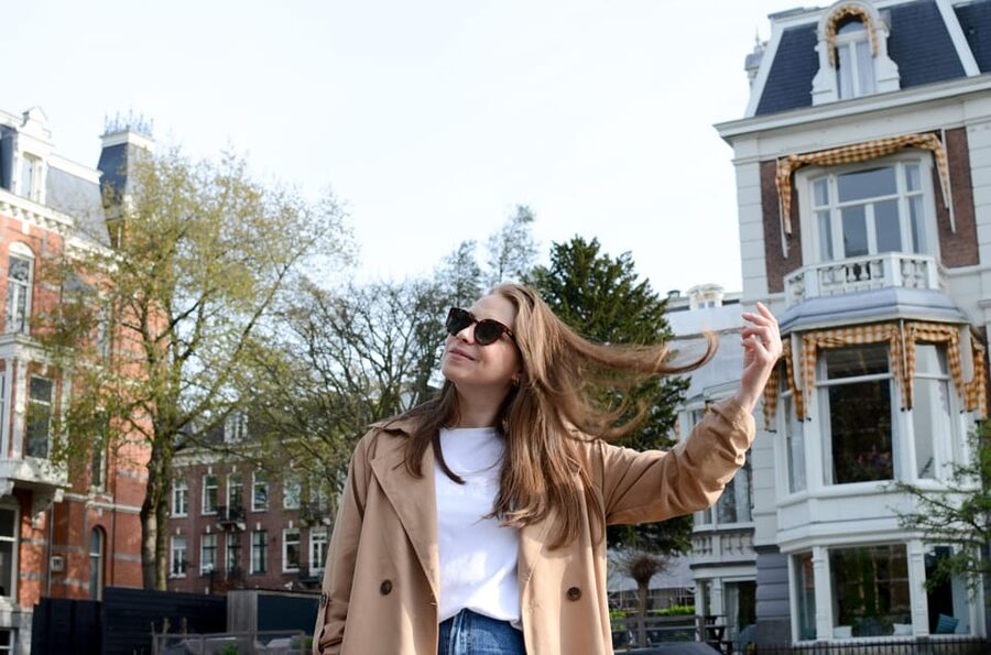 Amsterdam: Private Photoshoot in iconic locations - Price and value: is $171 per group up to 2 worth it?