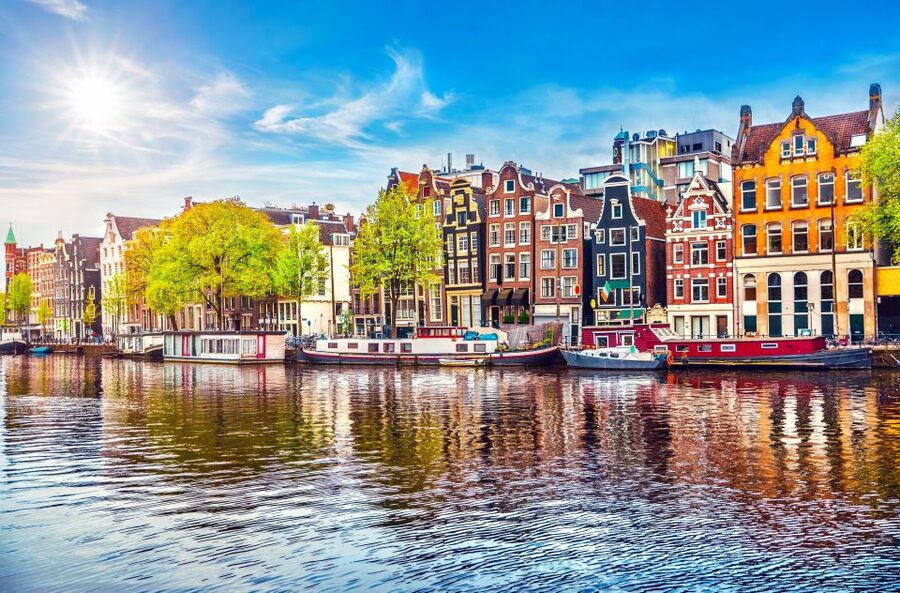 Amsterdam: Private Prosecco Canal Cruise Tour - Prosecco on board: what you get, and how to make it feel classy