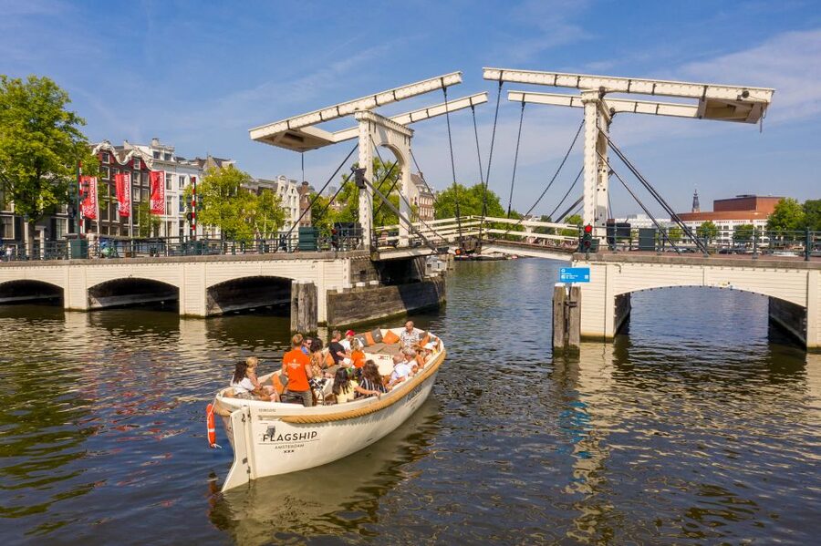 Amsterdam: Private Prosecco Canal Cruise Tour - Price and value: is $280 per person worth it?
