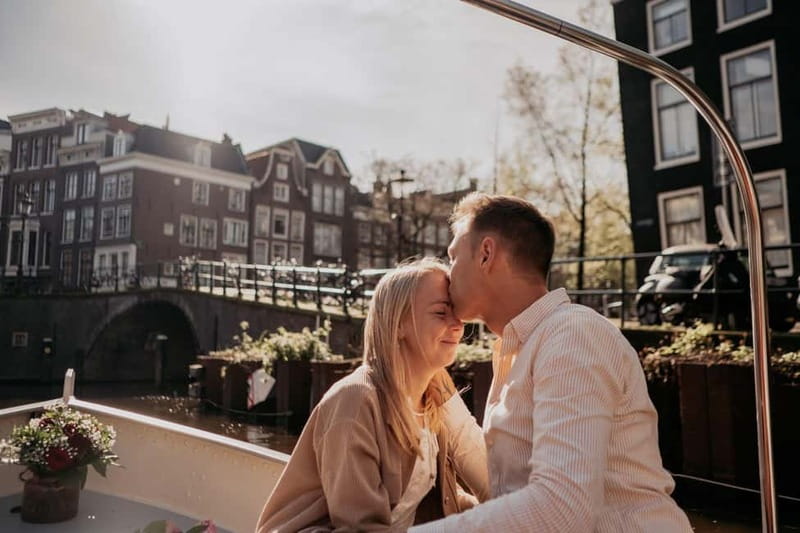 Amsterdam: Private Romantic Canal Cruise w. Prosecco/Snacks - Stop-by-stop: the timing and what each canal moment gives you