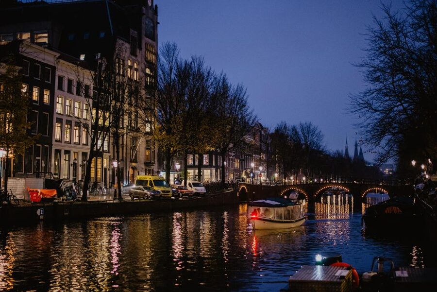 Amsterdam: Private Romantic Evening Boat Tour with Prosecco - The private boat setup, blankets, and the date-night mood